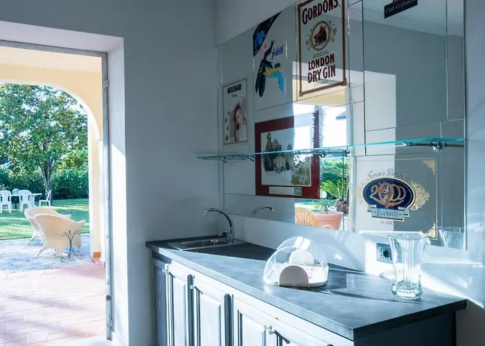 Alojamento de Acomodação e Pequeno-almoço Palazzo Del Miglio Belvedere Marittimo