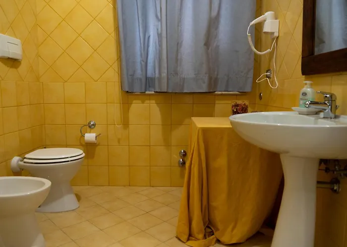 Palazzo Del Miglio Alojamento de Acomodação e Pequeno-almoço Belvedere Marittimo